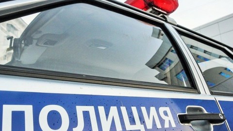 В Рогнедино сотрудники полиции задержали подозреваемых в краже стройматериалов